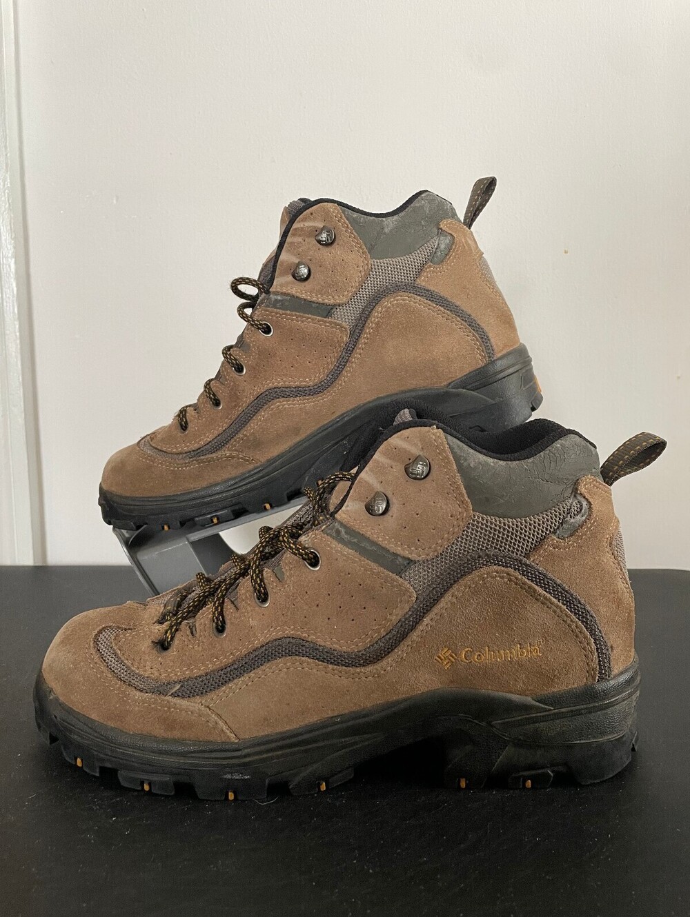 COLUMBIA ROCK RIDGE HIKING SHOES